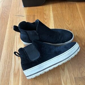 Aldo Black Slip-On Women's Sneakers